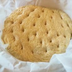 自家製酵母のフォカッチャ生地