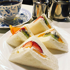 富士男のフルーツサンド